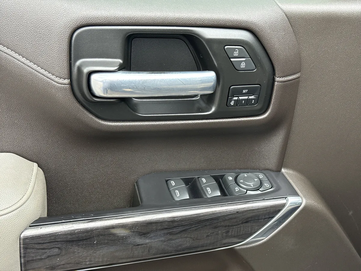 2021 Chevrolet Silverado 1500 LTZ thumbnail 20