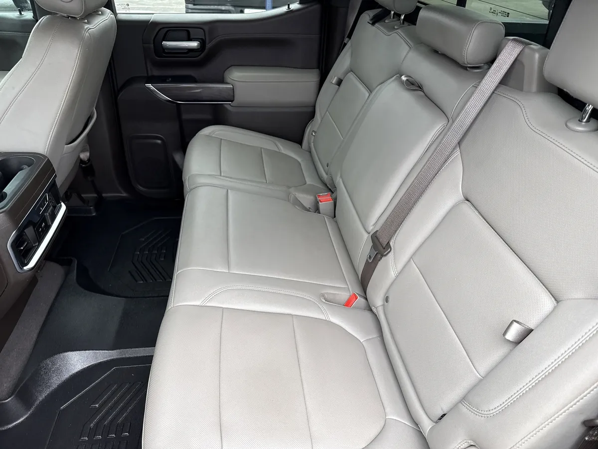 2021 Chevrolet Silverado 1500 LTZ thumbnail 21