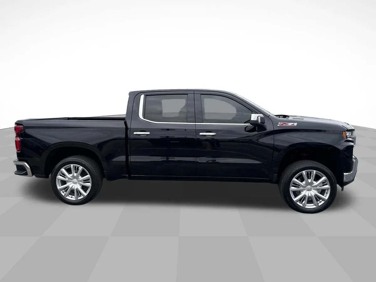 2021 Chevrolet Silverado 1500 LTZ thumbnail 4