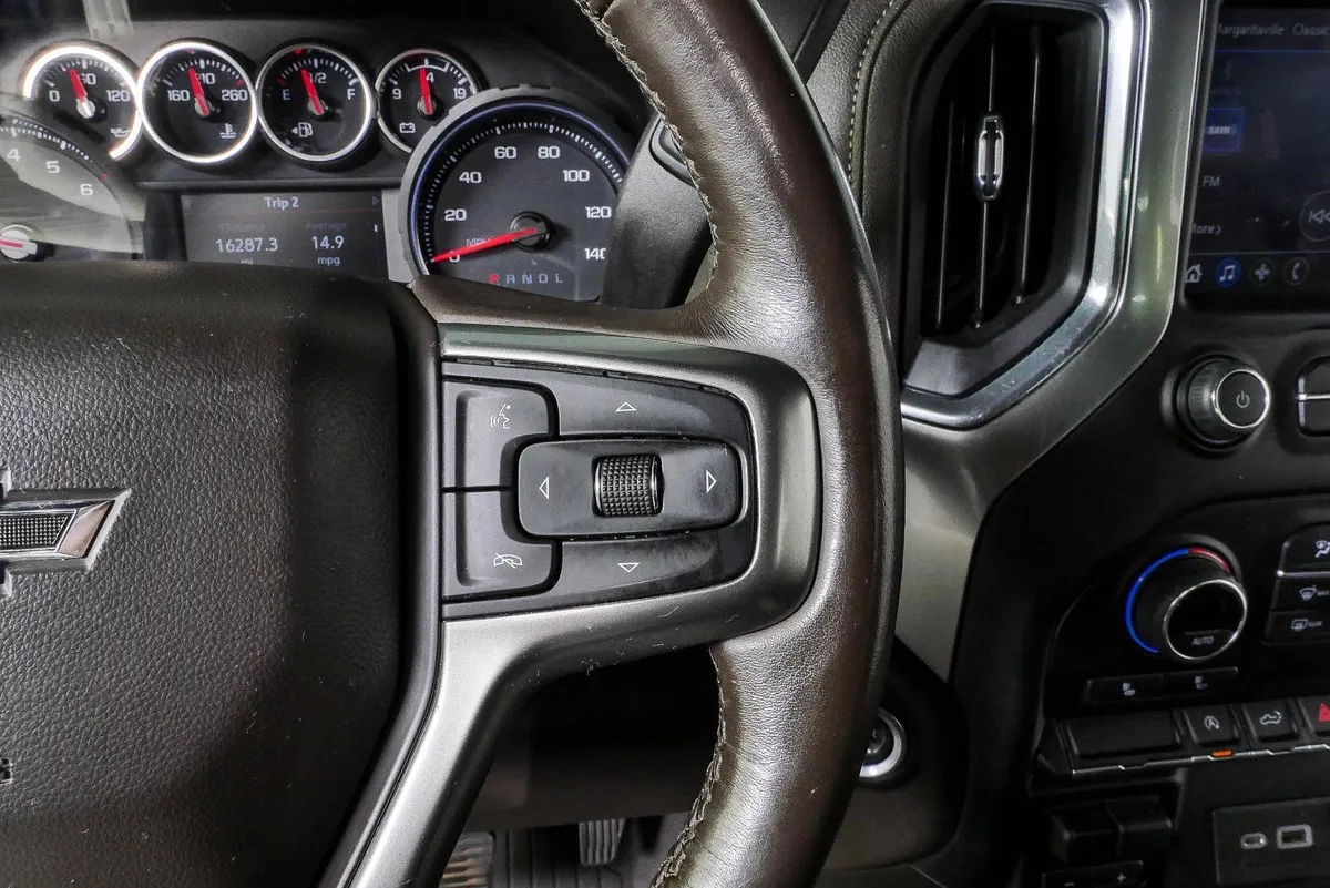 2021 Chevrolet Silverado 1500 RST thumbnail 10