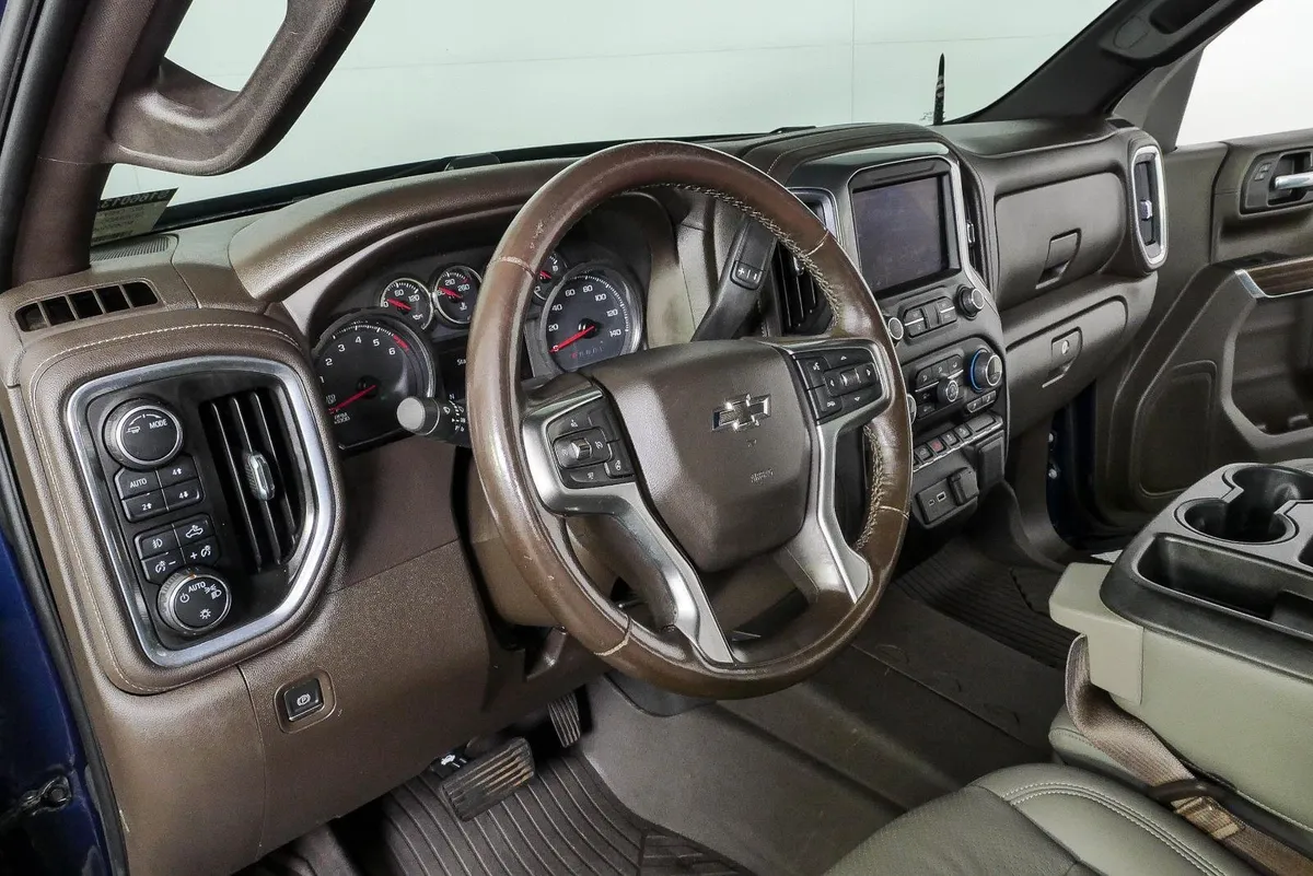 2021 Chevrolet Silverado 1500 RST thumbnail 4
