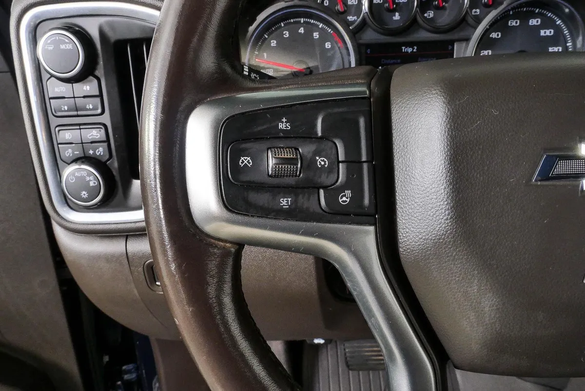 2021 Chevrolet Silverado 1500 RST thumbnail 9