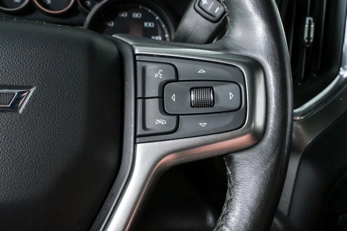 2021 Chevrolet Silverado 1500 RST thumbnail 12