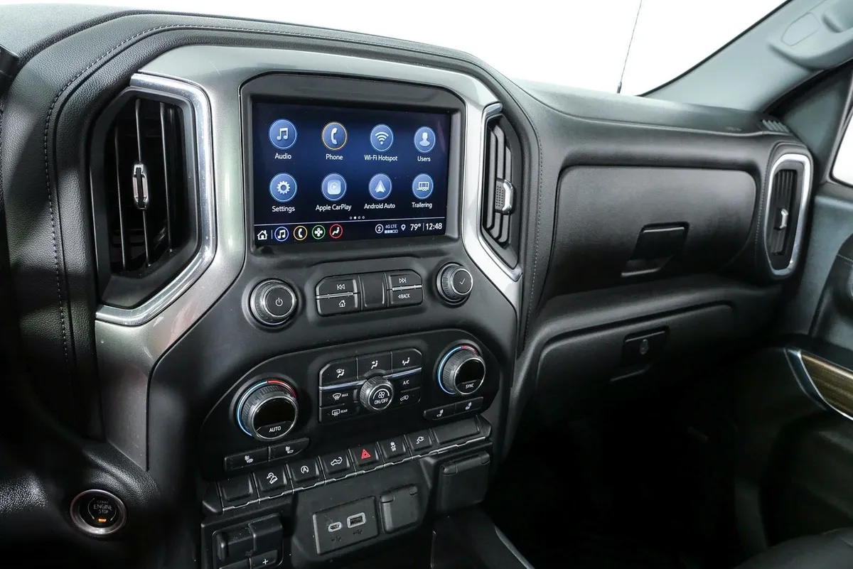 2021 Chevrolet Silverado 1500 RST thumbnail 13