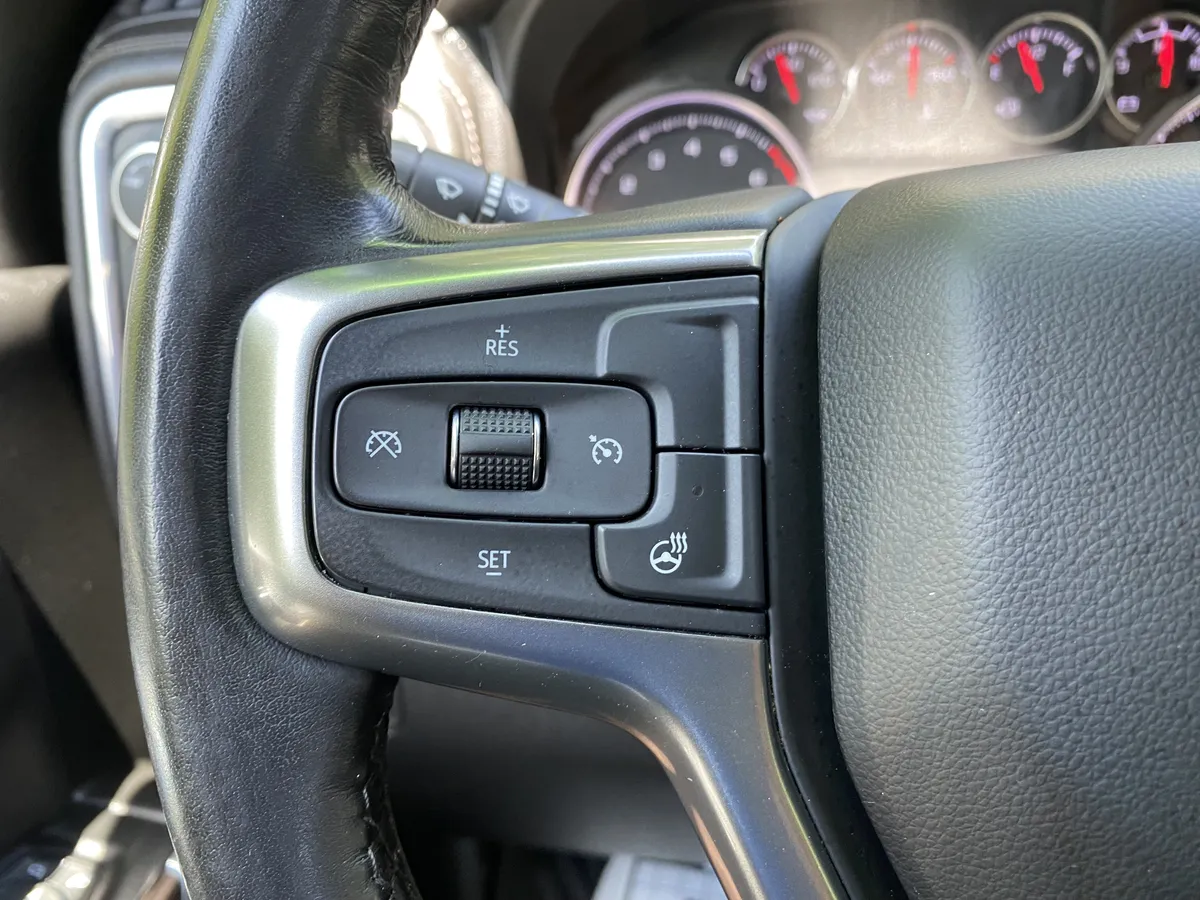 2021 Chevrolet Silverado 2500HD LT thumbnail 19