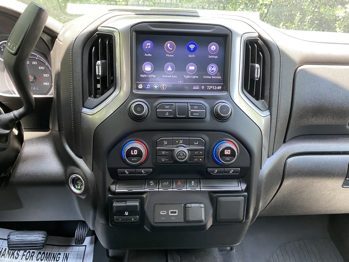 2021 Chevrolet Silverado 2500HD LT thumbnail 24