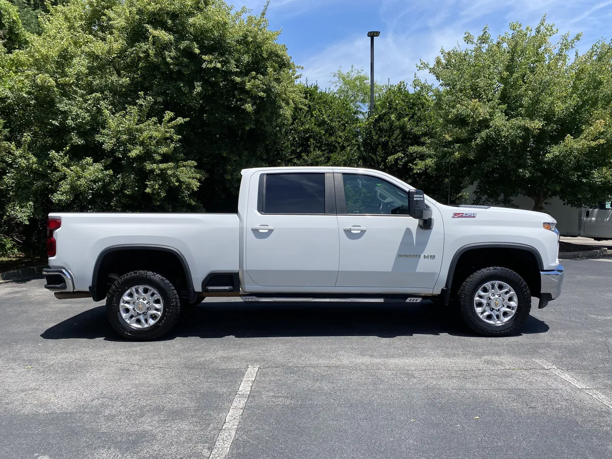 2021 Chevrolet Silverado 2500HD LT thumbnail 9