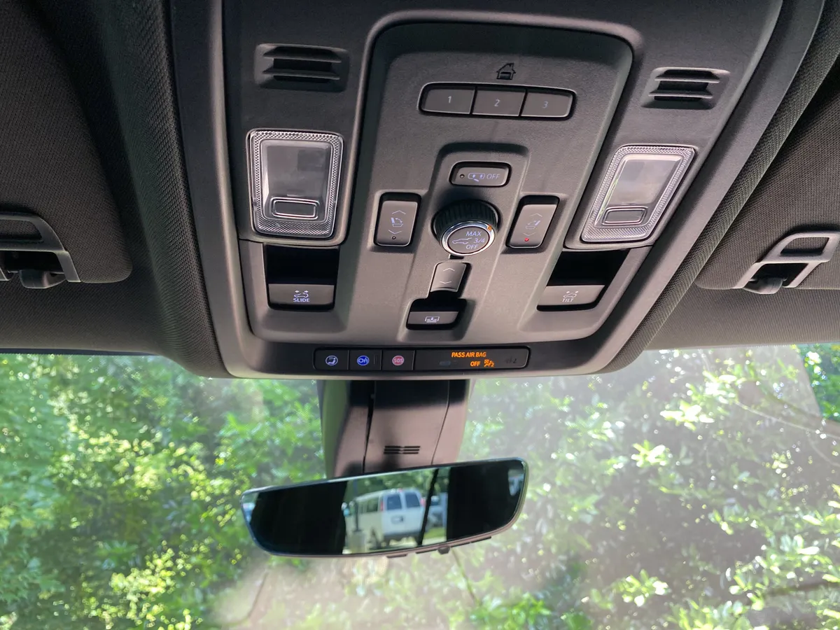 2021 Chevrolet Tahoe High Country thumbnail 32