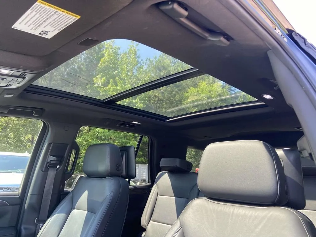 2021 Chevrolet Tahoe LT thumbnail 24