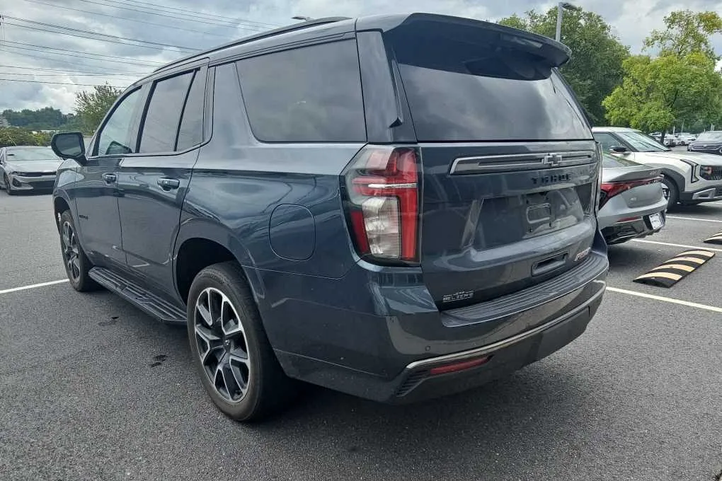 2021 Chevrolet Tahoe RST thumbnail 22