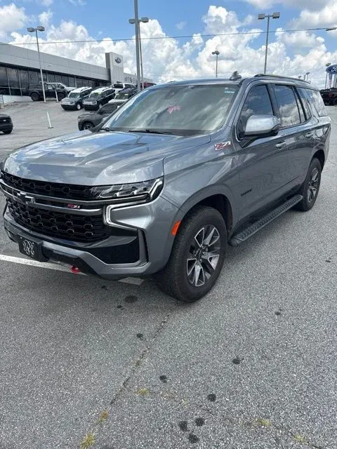 2021 Chevrolet Tahoe Z71 thumbnail 3