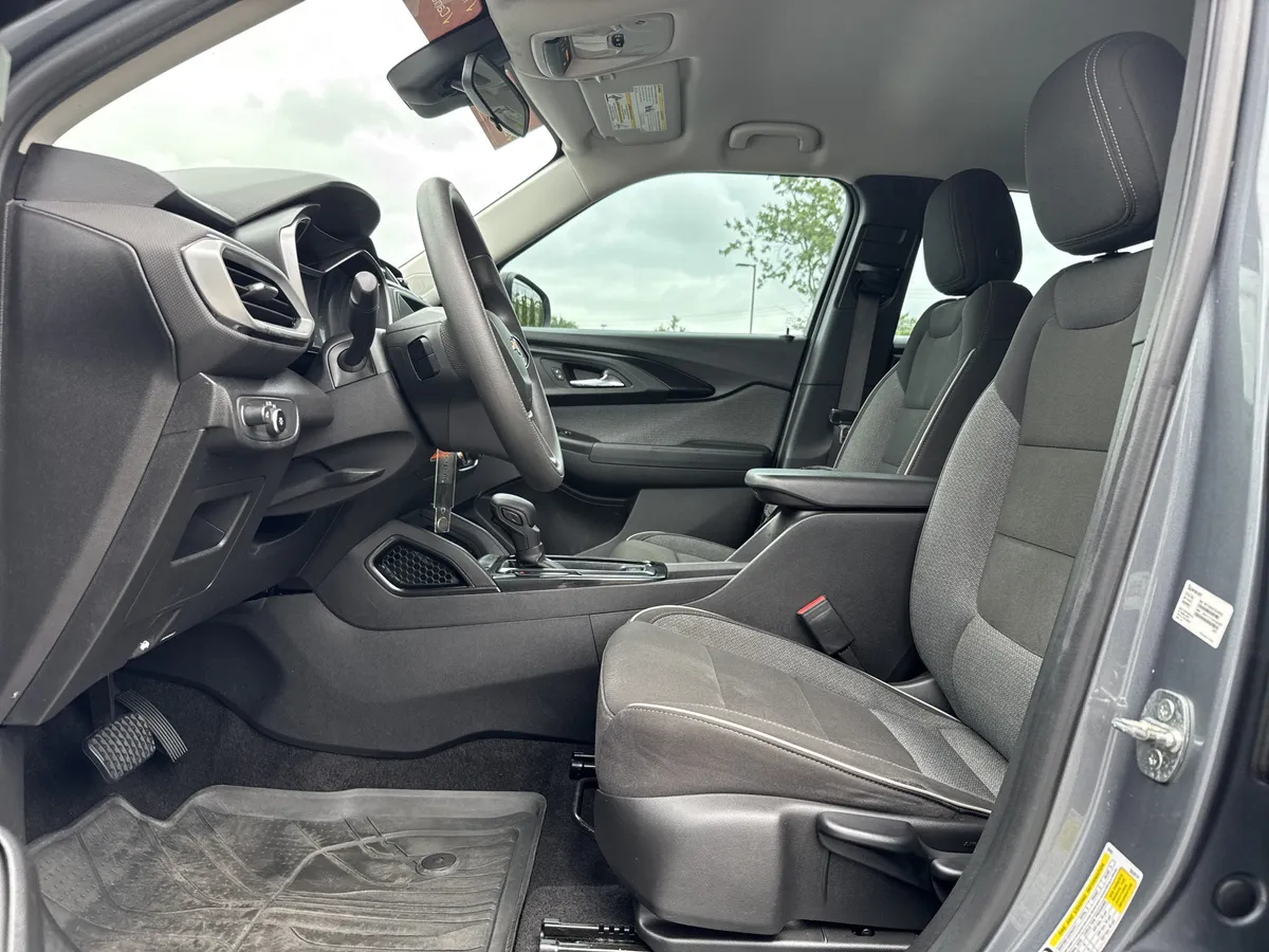 2021 Chevrolet Trailblazer LS thumbnail 15