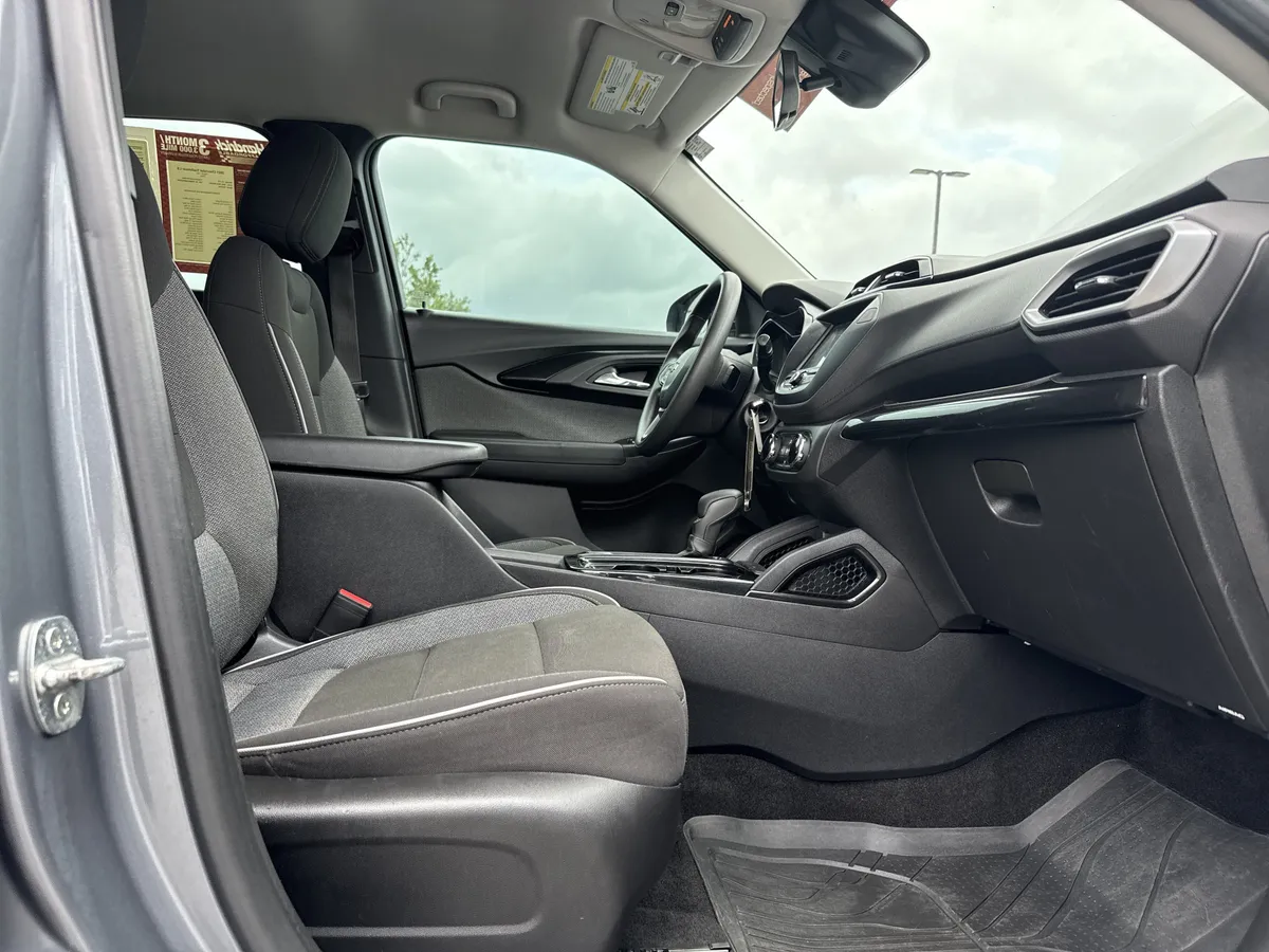 2021 Chevrolet Trailblazer LS thumbnail 27
