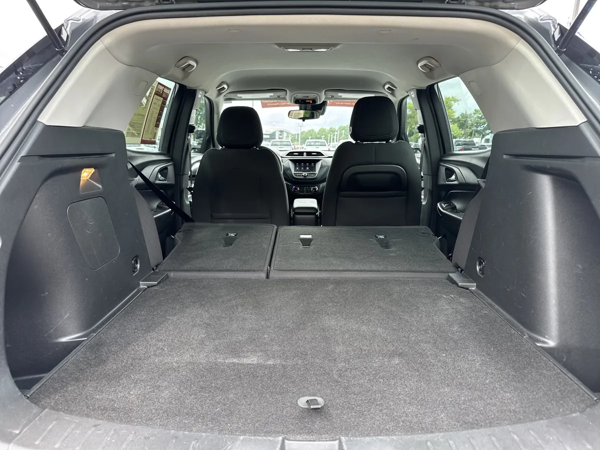 2021 Chevrolet Trailblazer LS thumbnail 29