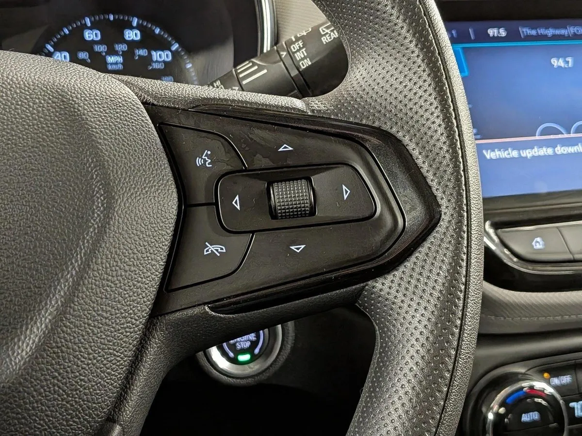 2021 Chevrolet Trailblazer LT thumbnail 13