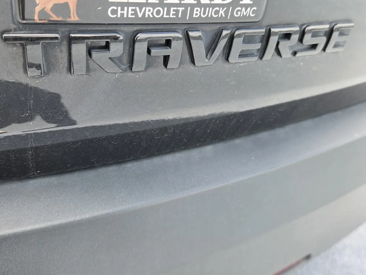 2021 Chevrolet Traverse RS thumbnail 6