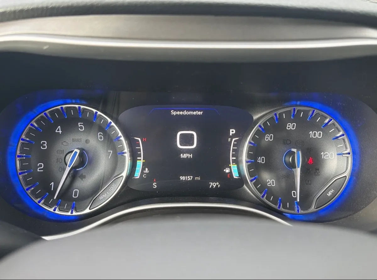 2021 Chrysler Pacifica Touring L thumbnail 19