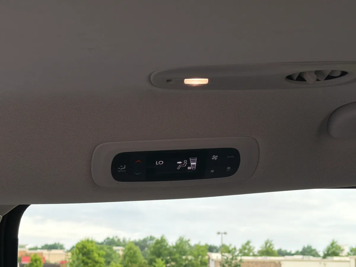 2021 Chrysler Pacifica Touring L thumbnail 27