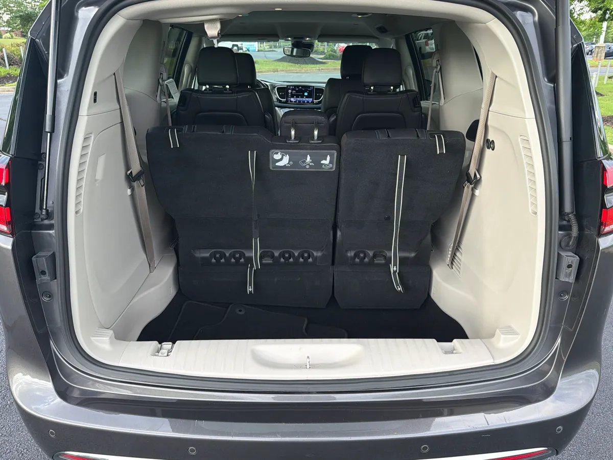 2021 Chrysler Pacifica Touring L thumbnail 29