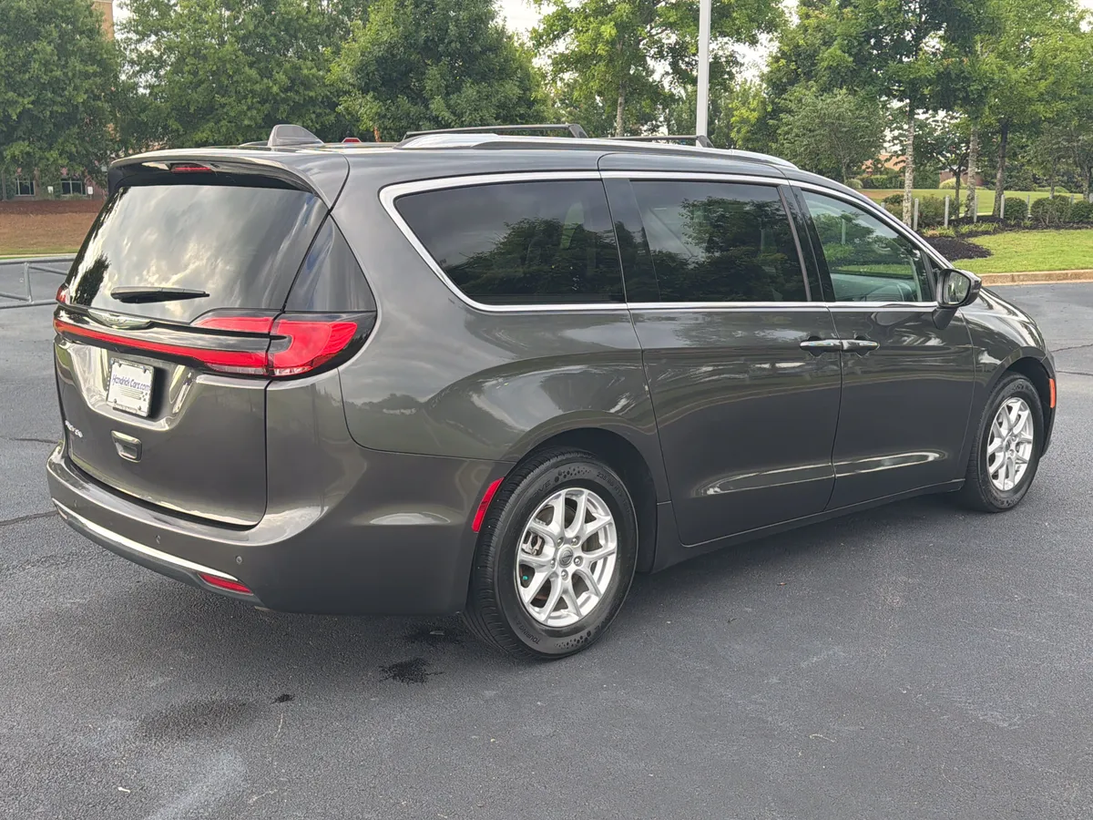 2021 Chrysler Pacifica Touring L thumbnail 8