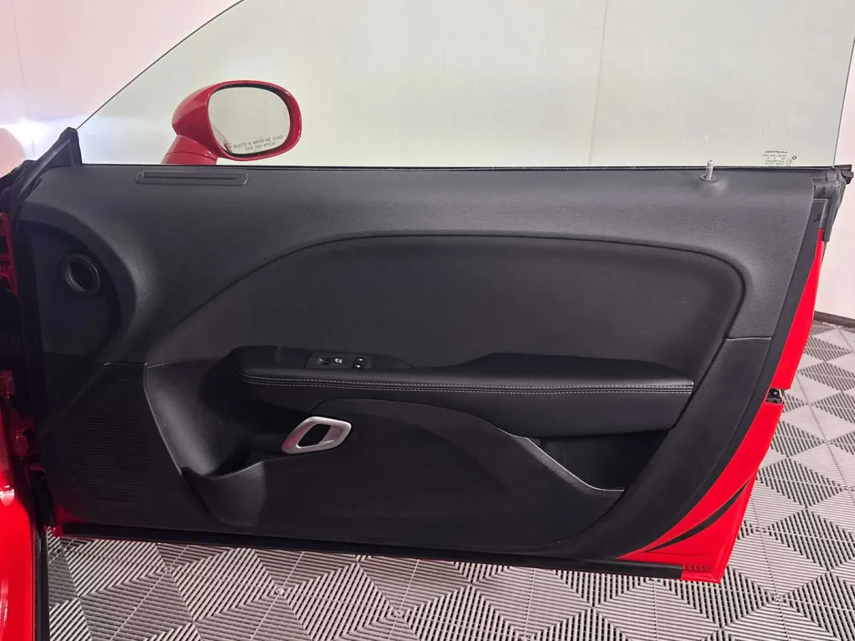 2021 Dodge Challenger SXT thumbnail 22