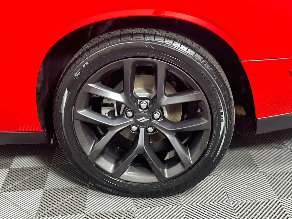 2021 Dodge Challenger SXT thumbnail 26