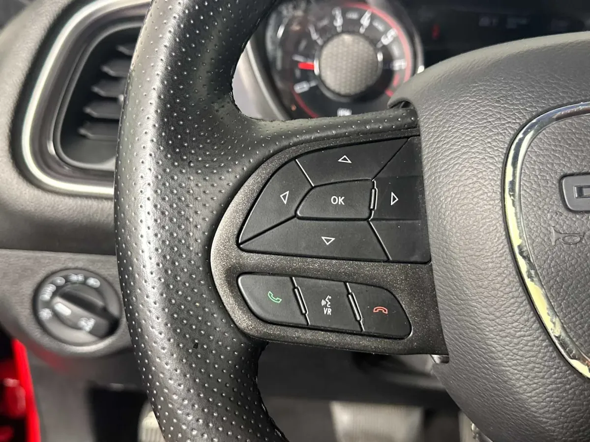 2021 Dodge Challenger SXT thumbnail 28