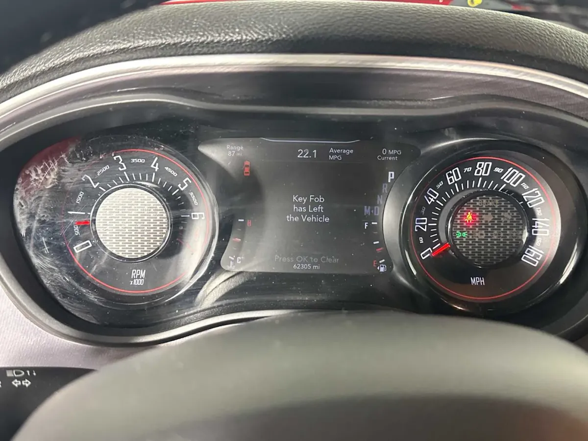2021 Dodge Challenger SXT thumbnail 31