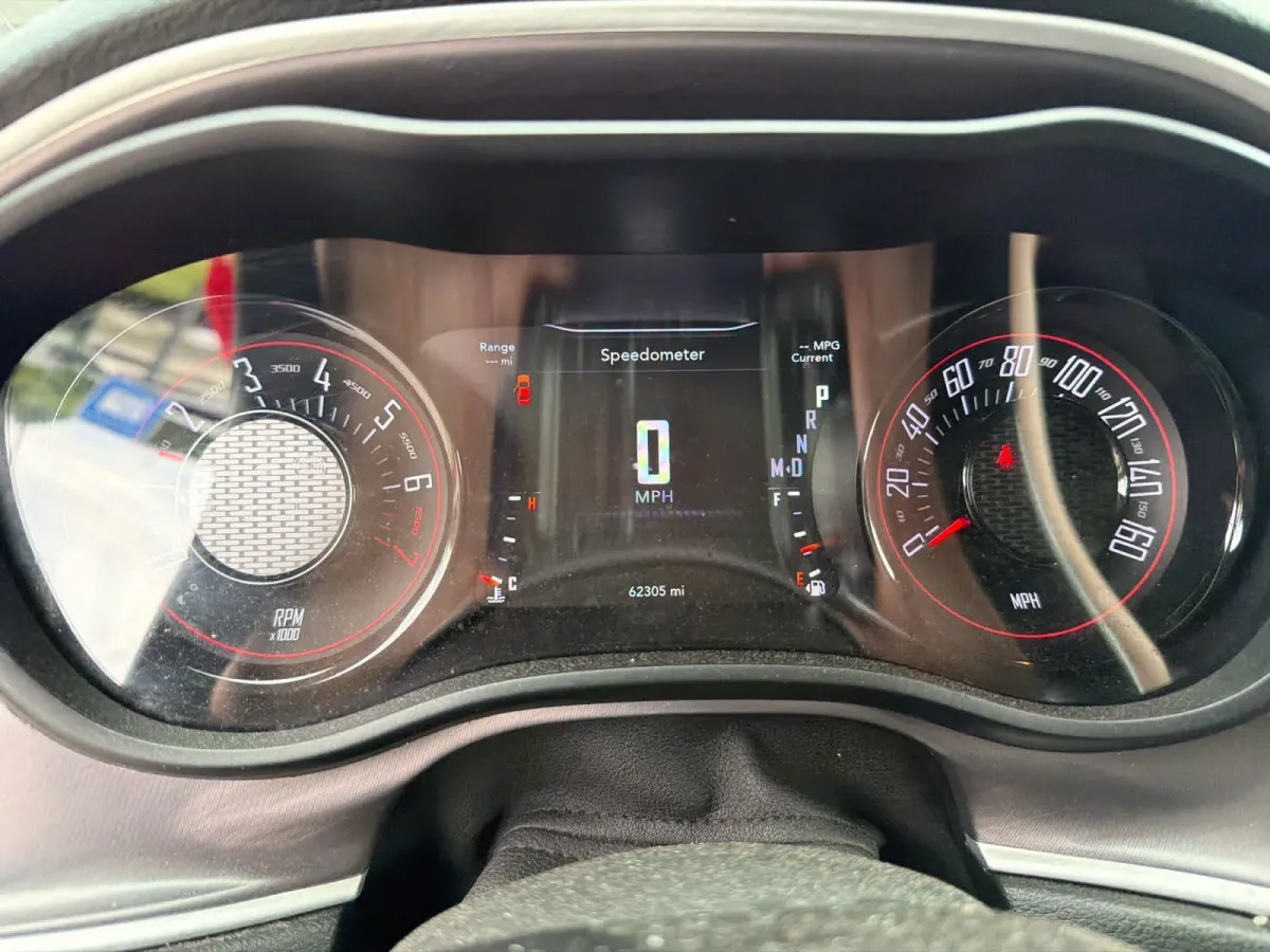 2021 Dodge Challenger SXT thumbnail 9