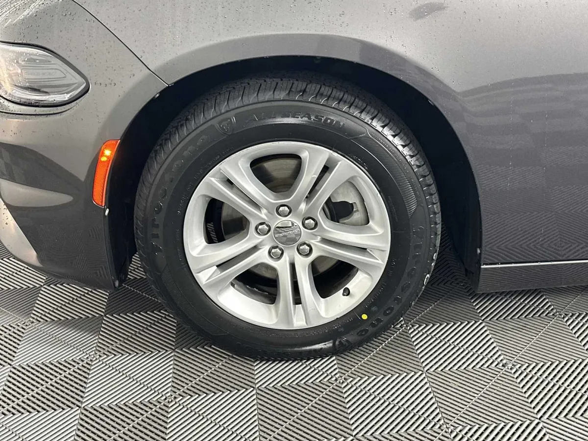 2021 Dodge Charger SXT thumbnail 13