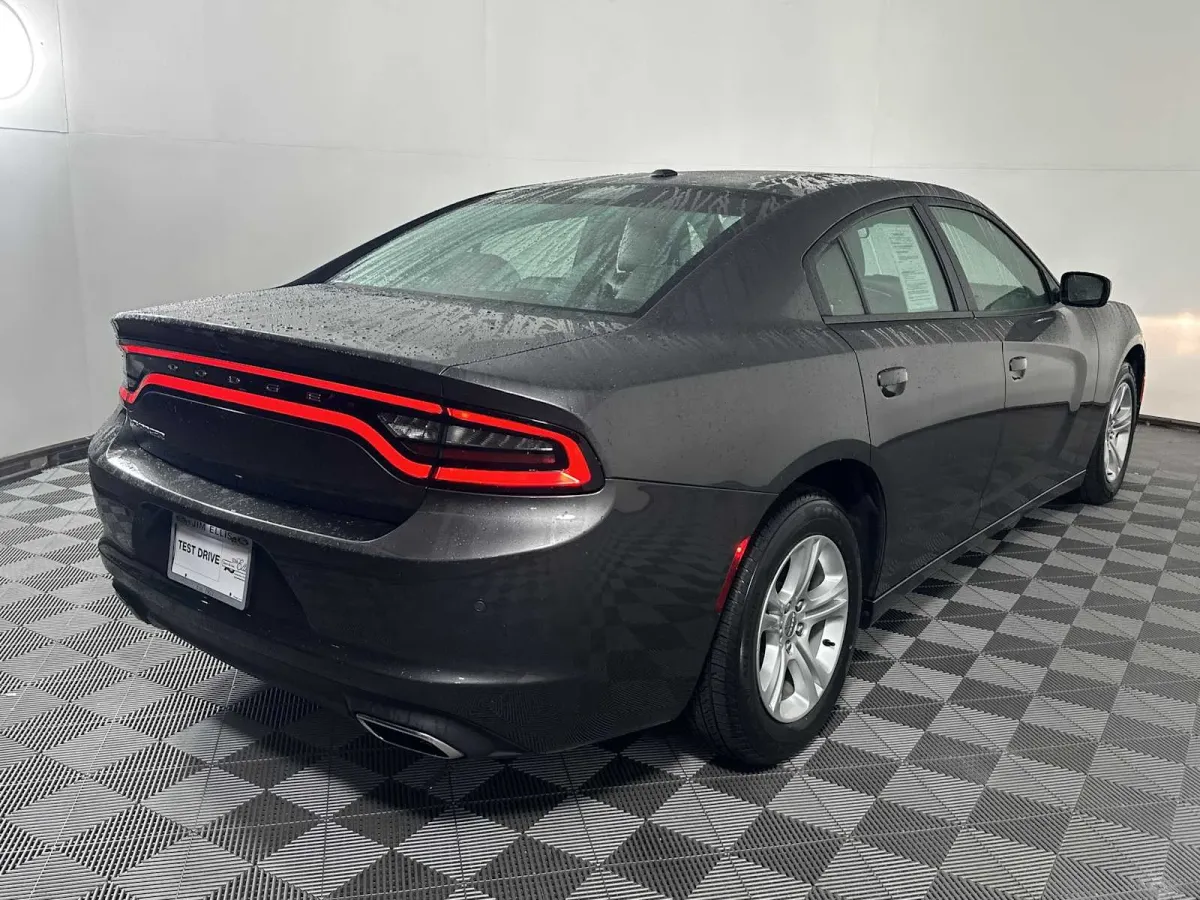 2021 Dodge Charger SXT thumbnail 8