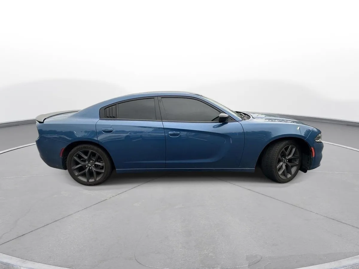 2021 Dodge Charger SXT thumbnail 5