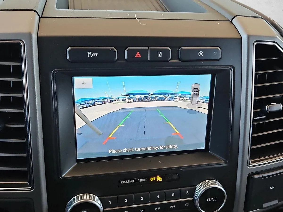2021 Ford Expedition XLT thumbnail 14