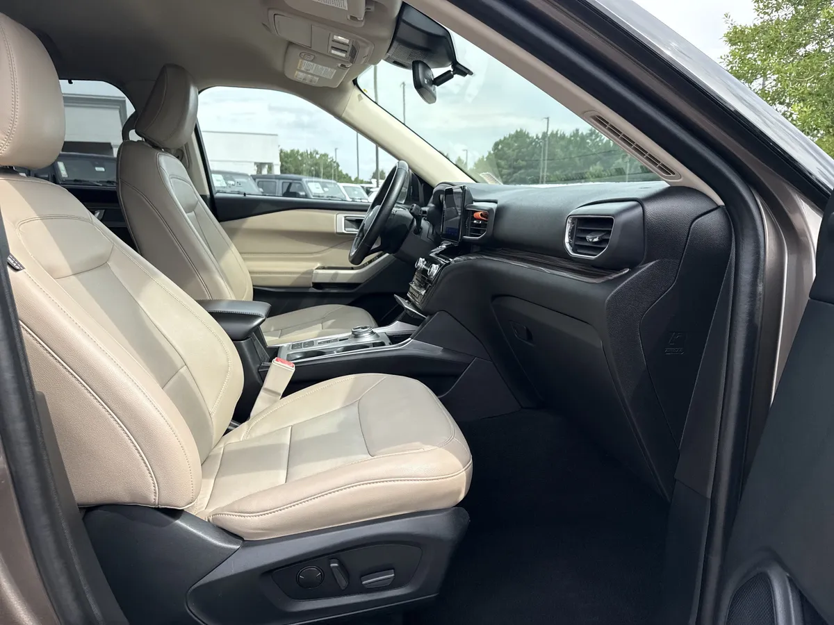 2021 Ford Explorer Limited thumbnail 14