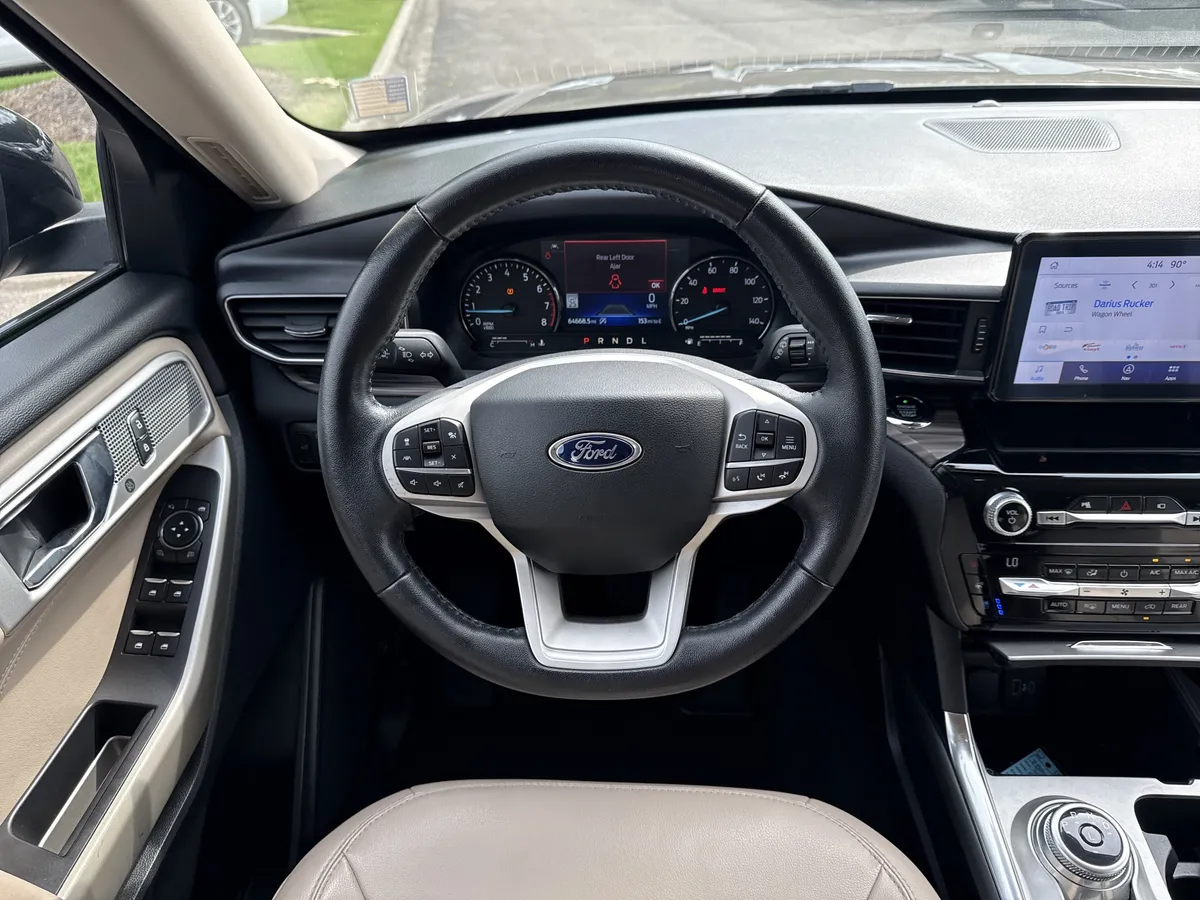 2021 Ford Explorer Limited thumbnail 23