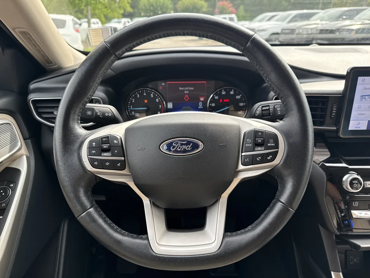 2021 Ford Explorer Limited thumbnail 24