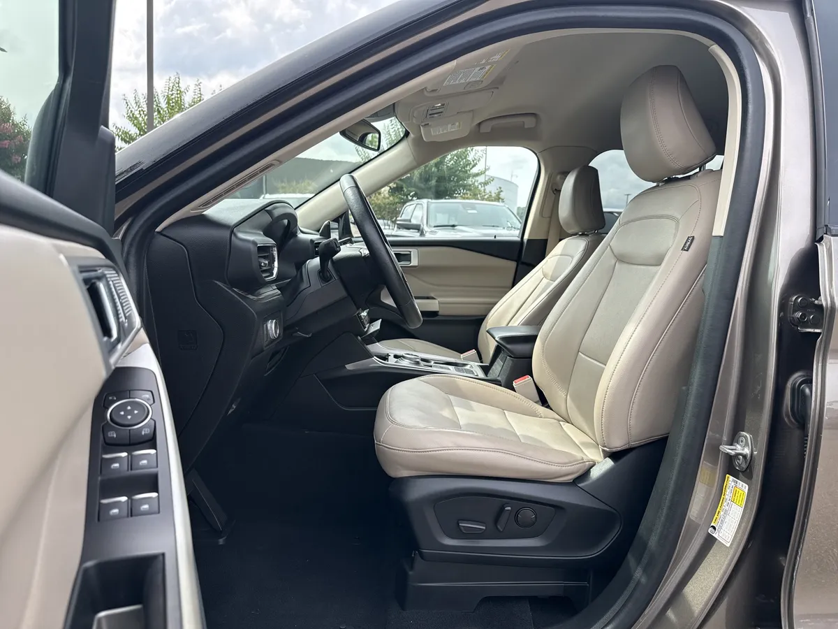 2021 Ford Explorer Limited thumbnail 9