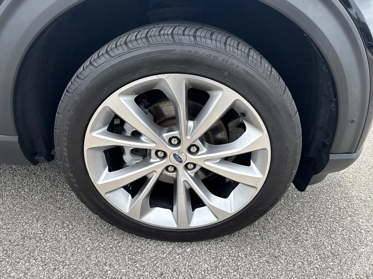 2021 Ford Explorer Platinum thumbnail 13