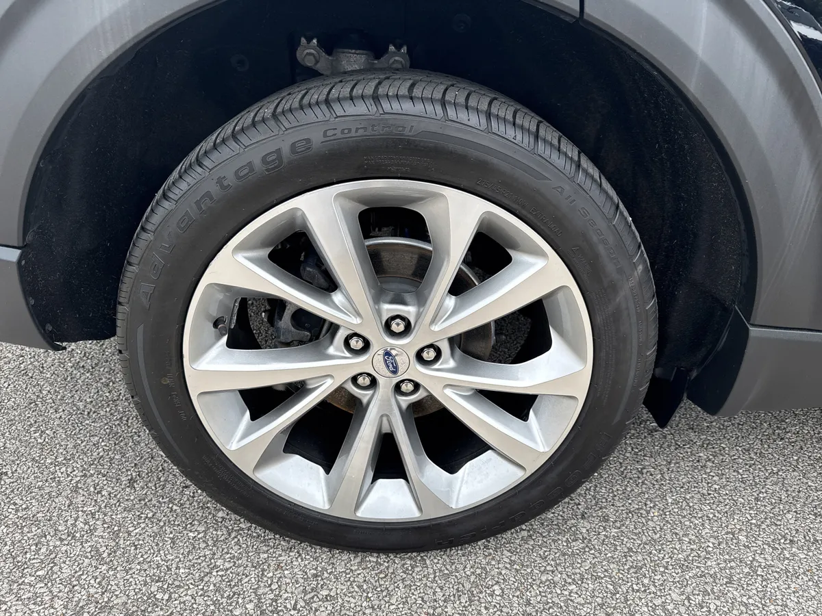 2021 Ford Explorer Platinum thumbnail 18