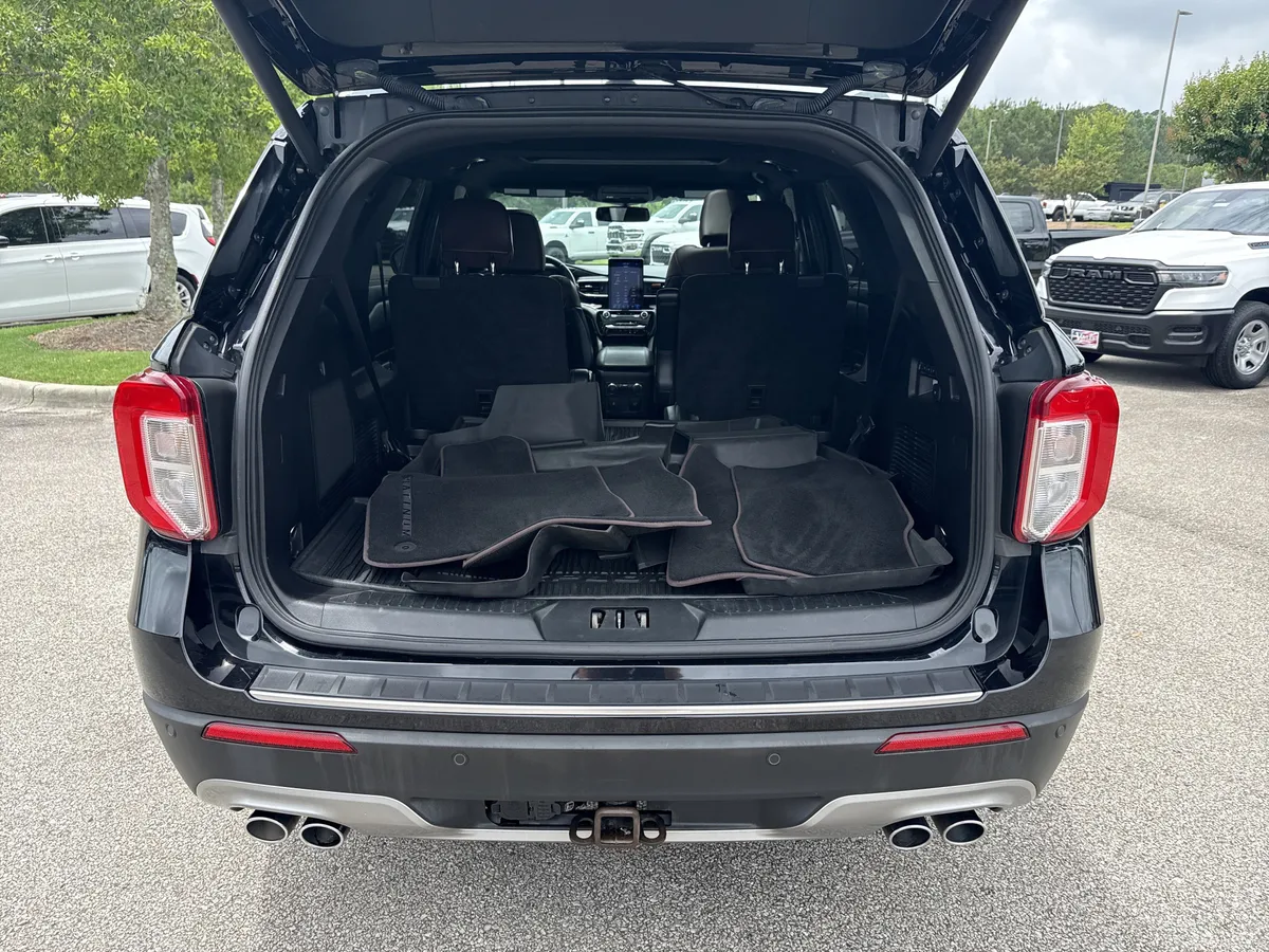 2021 Ford Explorer Platinum thumbnail 19