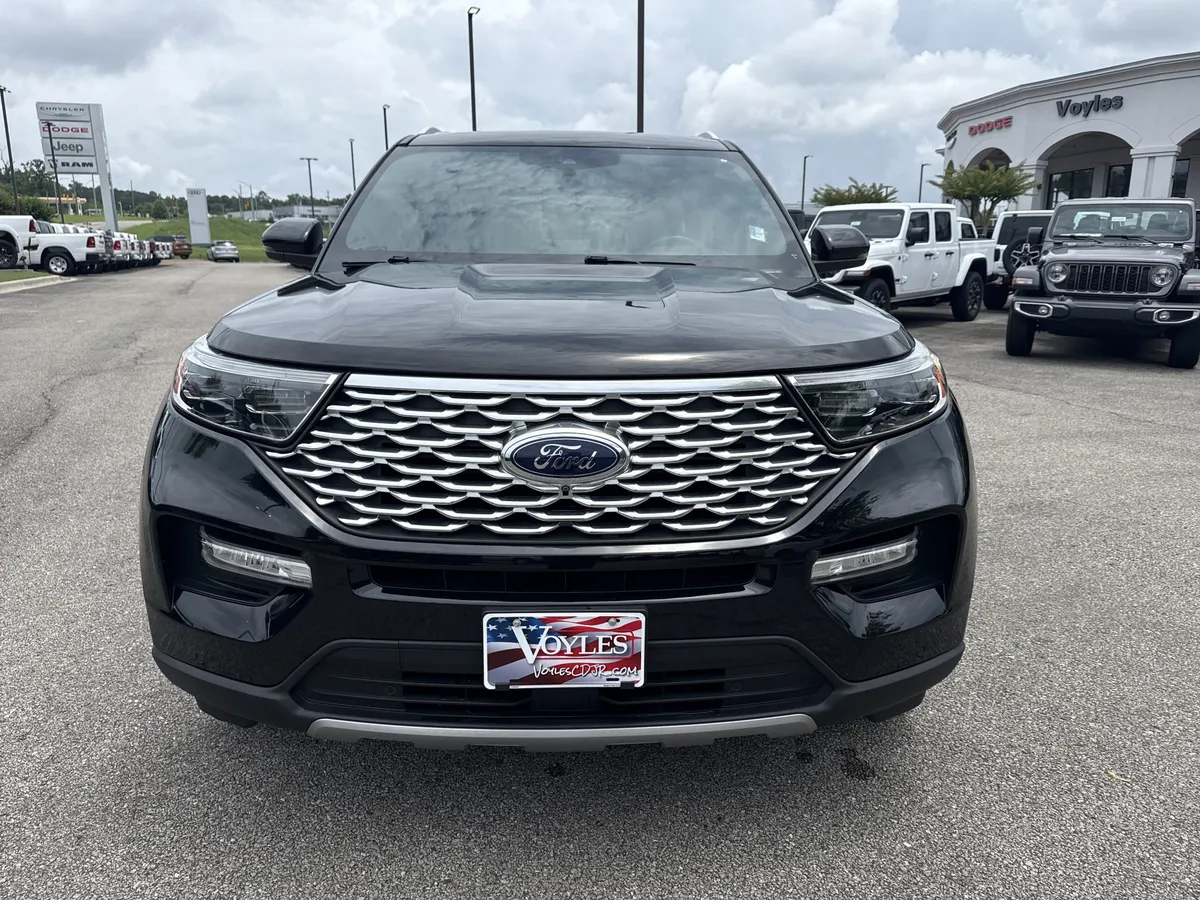 2021 Ford Explorer Platinum thumbnail 2