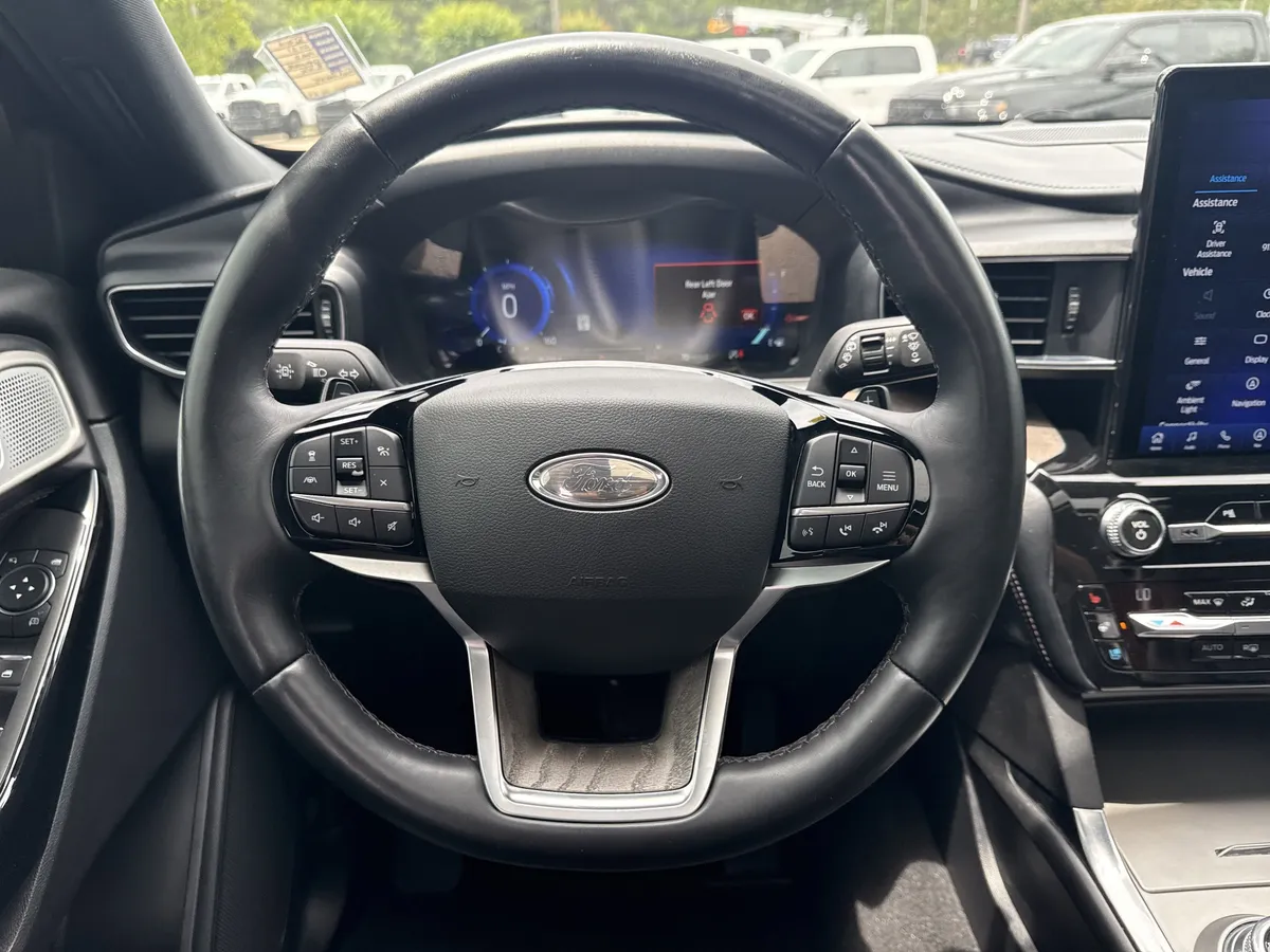 2021 Ford Explorer Platinum thumbnail 25