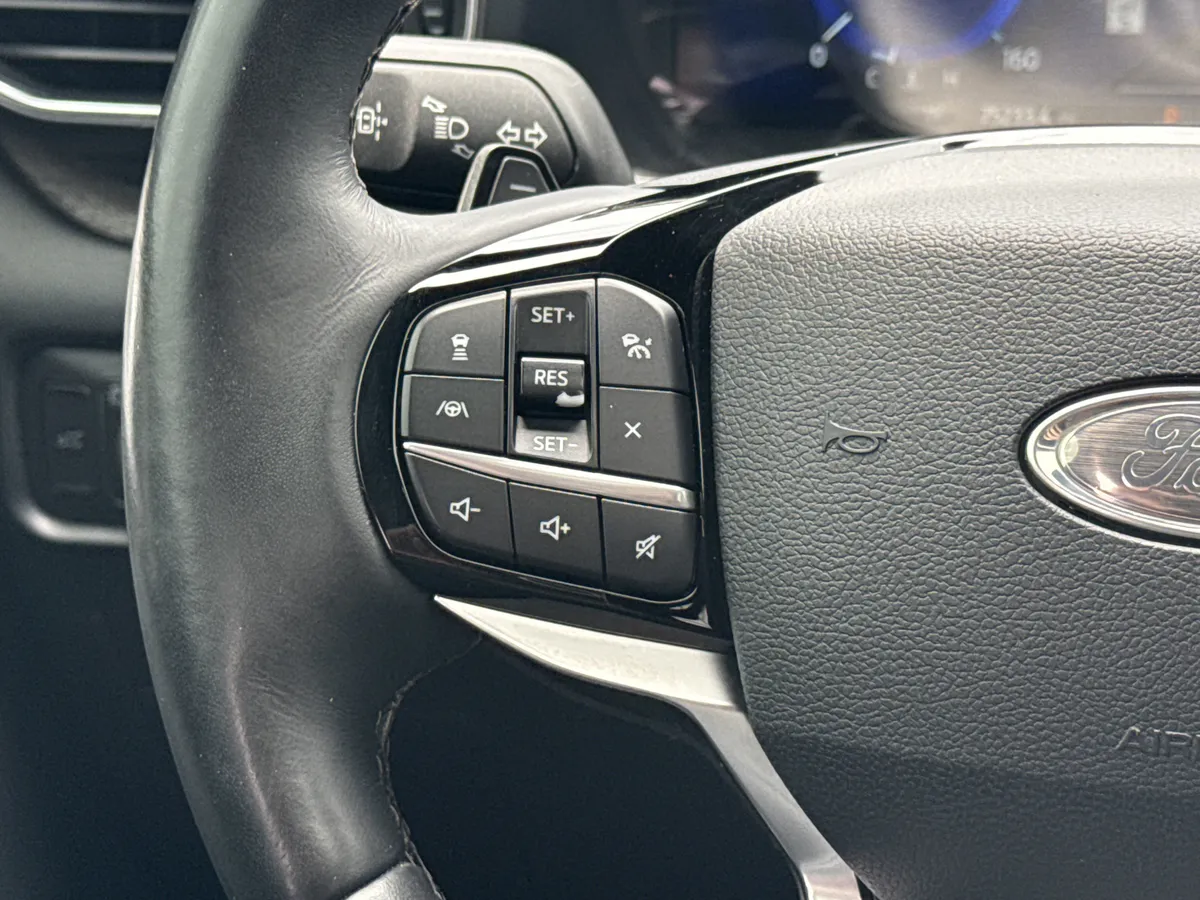 2021 Ford Explorer Platinum thumbnail 26