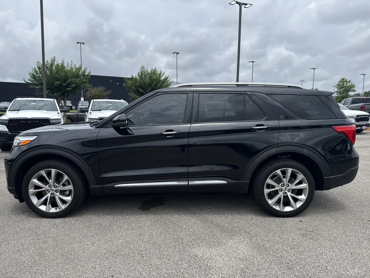 2021 Ford Explorer Platinum thumbnail 4