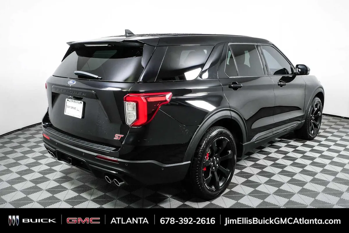 2021 Ford Explorer ST thumbnail 3
