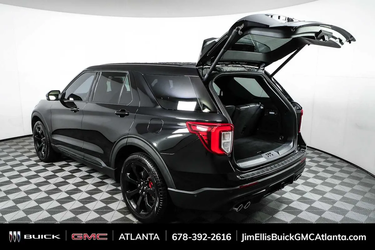 2021 Ford Explorer ST thumbnail 33