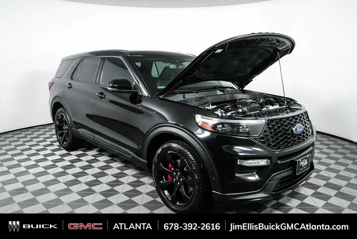 2021 Ford Explorer ST thumbnail 35