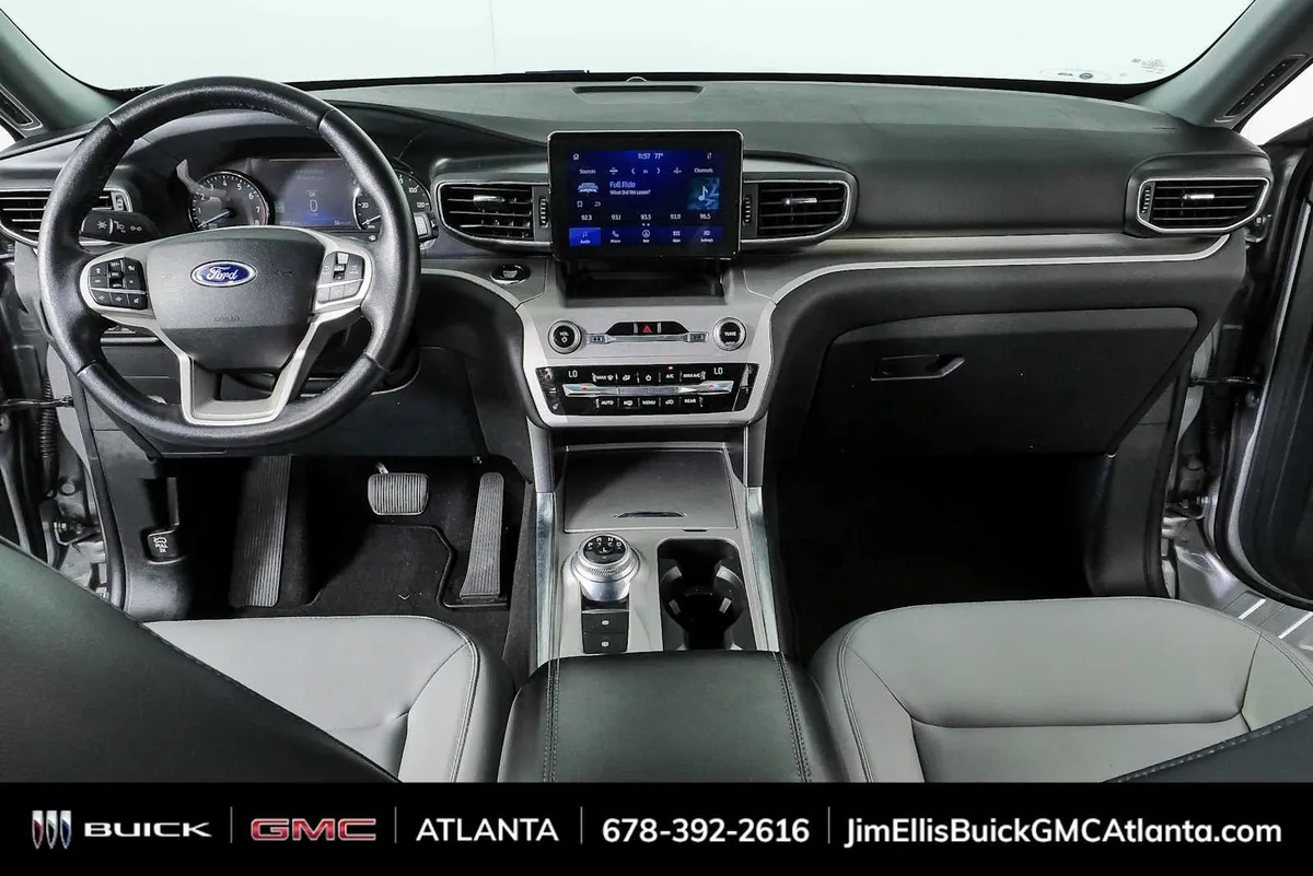 2021 Ford Explorer XLT thumbnail 18