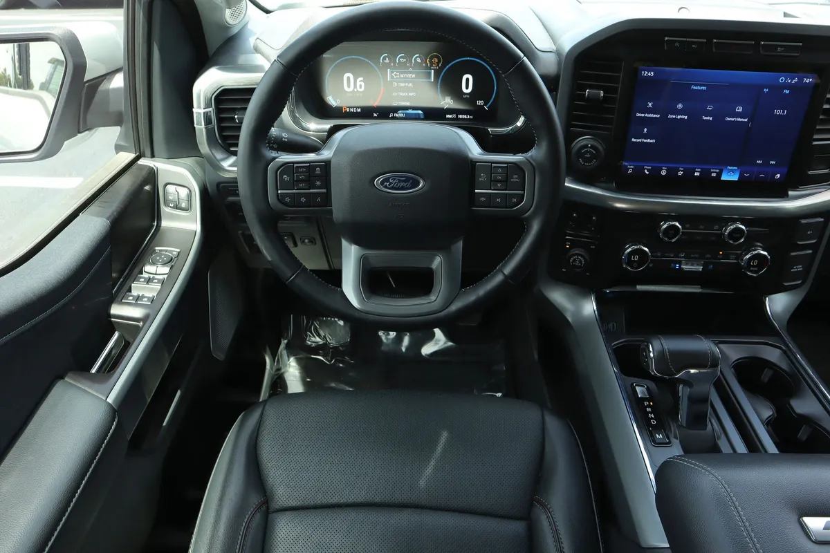 2021 Ford F-150 LARIAT TUSCANY FTX thumbnail 32