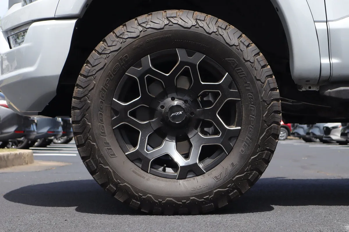 2021 Ford F-150 LARIAT TUSCANY FTX thumbnail 5